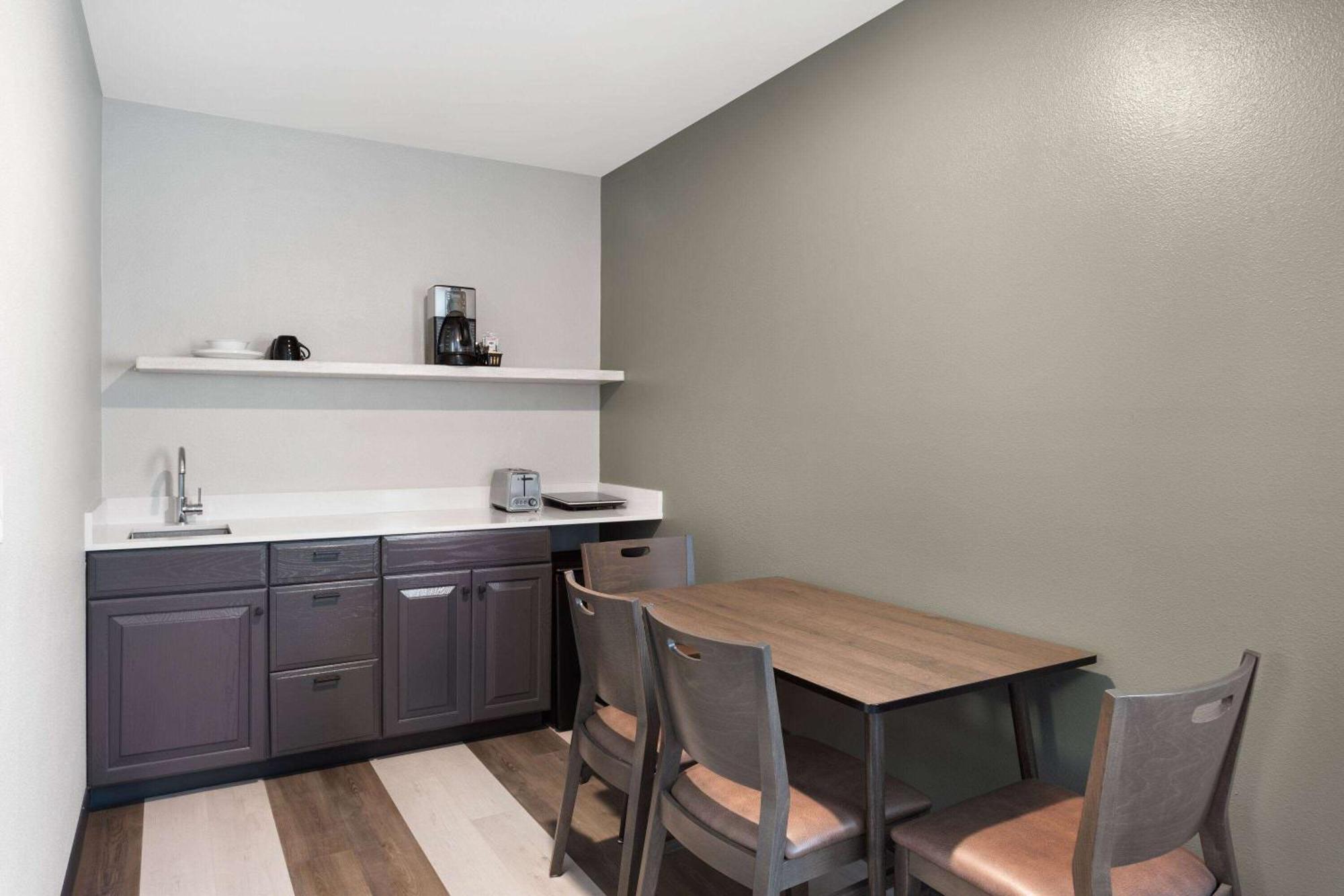 Super 8 By Wyndham 3* Columbus