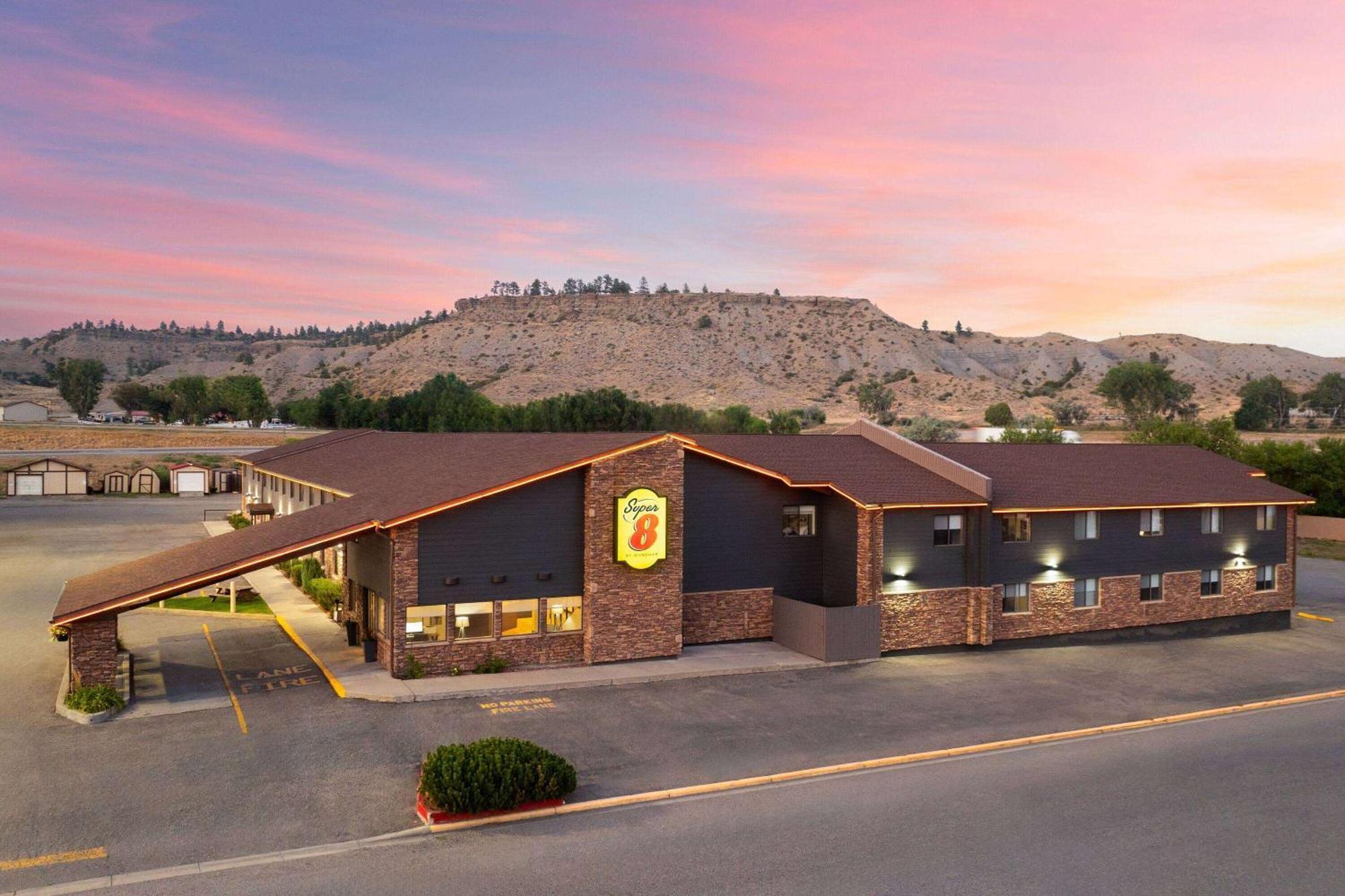 Hotel Super 8 By Wyndham Columbus